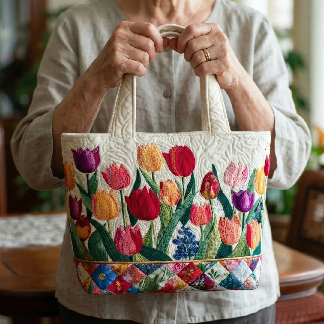 Tulipanhage - Quilted Tote Bag